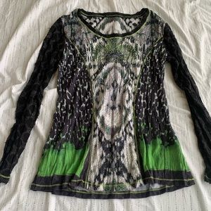 Long sleeve shirt with rhinestones